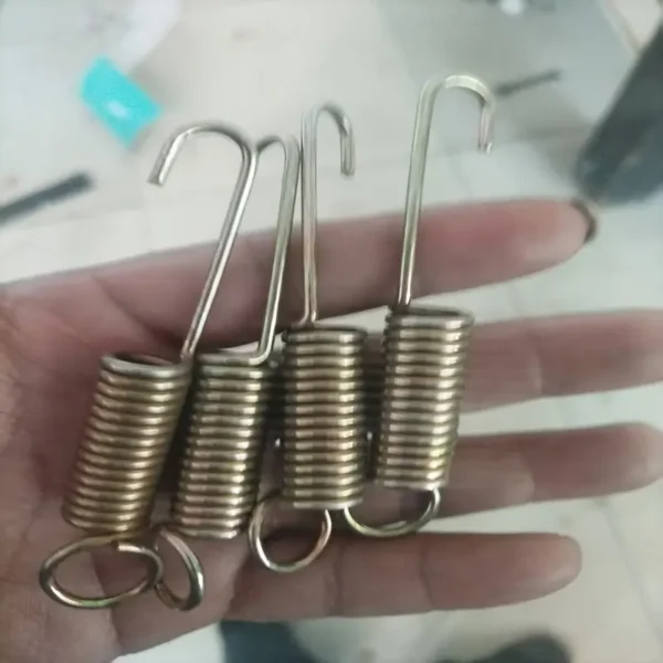 Offset Support Springs for Motorcycles